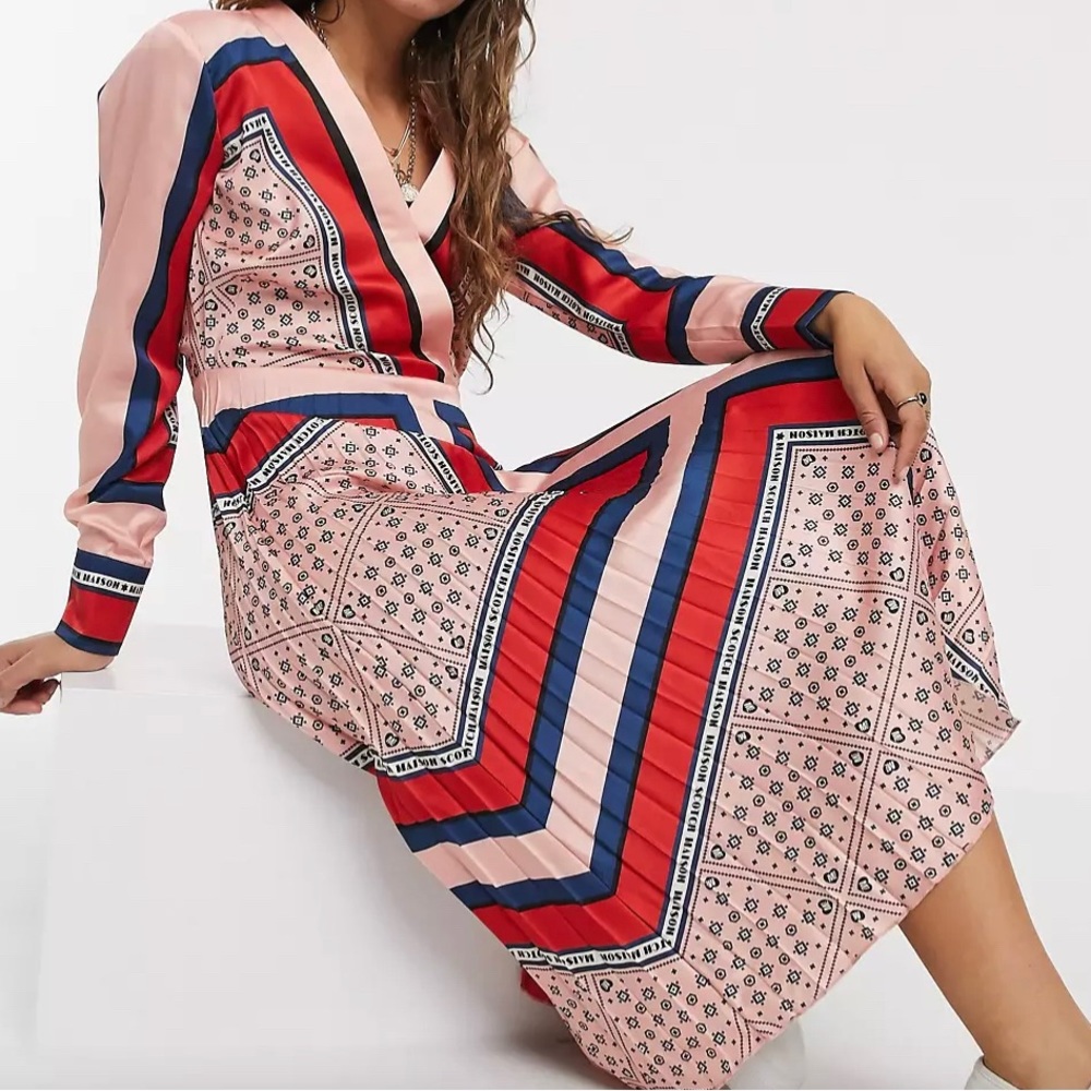 Printed V-Neck Long Sleeve Pink Bandana Midi Dress